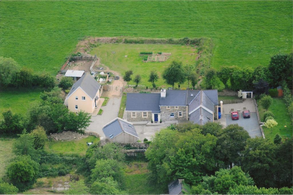 Ballagh Court Villa Ballynabola ภายนอก รูปภาพ